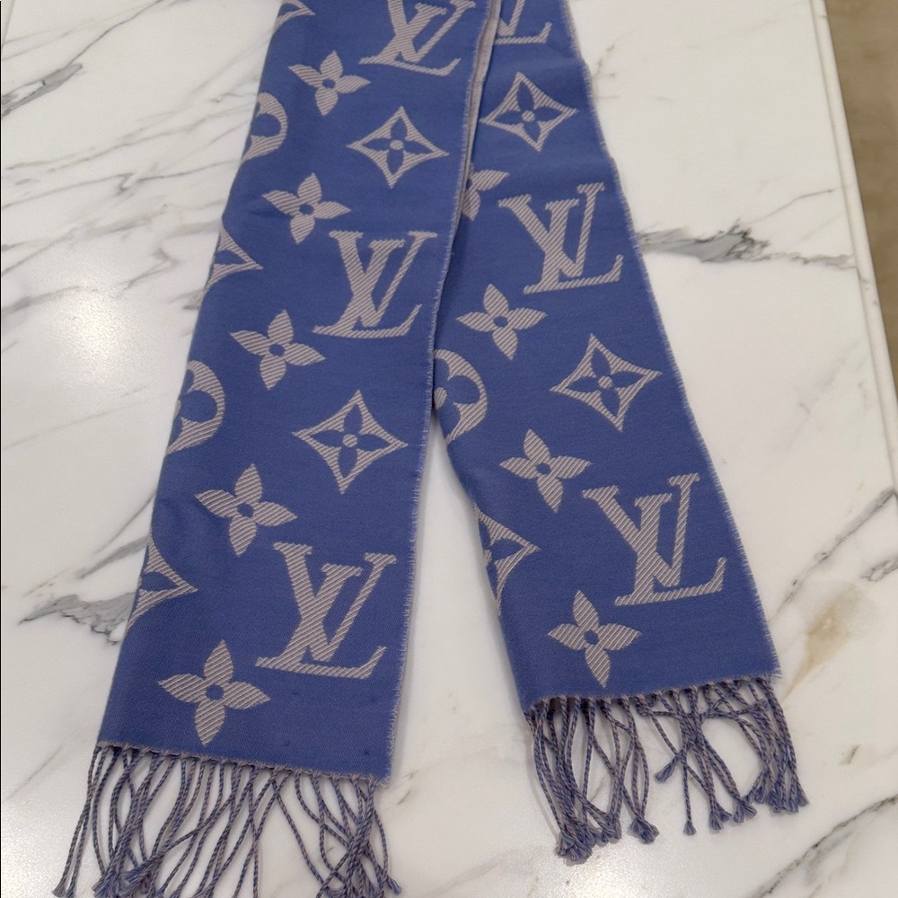 Louis Vuitton wool scarf (brand new in box)